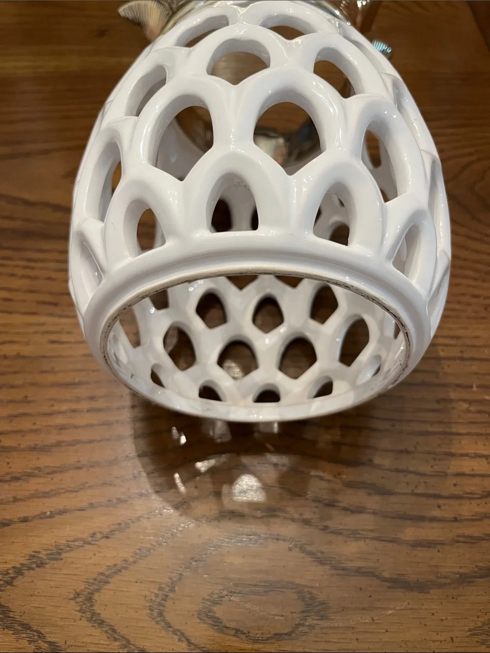 Gold and White Ceramic Pineapple Candle Holder - No‎ base
